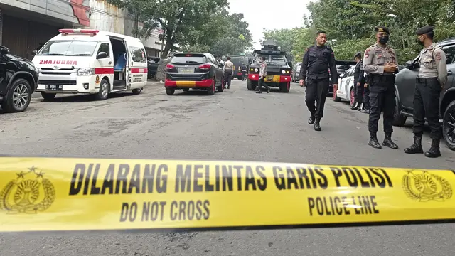 PENGAMANAN LOKASI LEDAKAN DI ASTANAANYAR