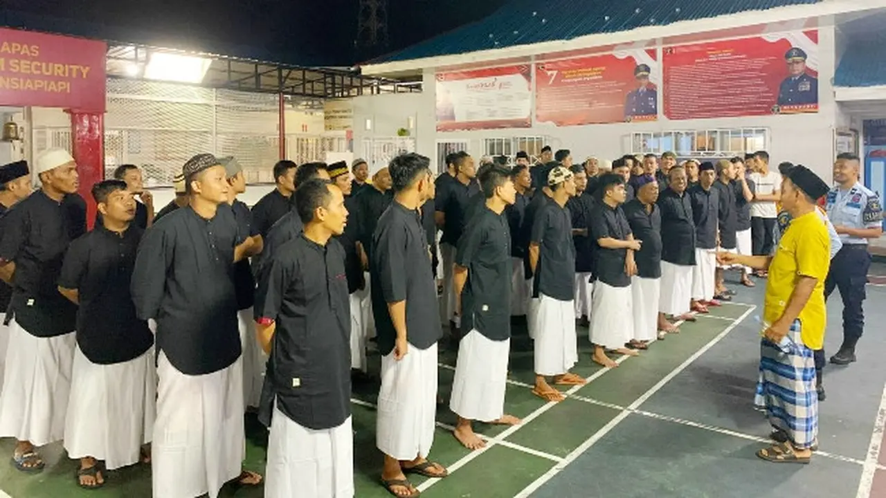 Aktivitas keagamaan narpidana di salah satu Lapas di Riau.