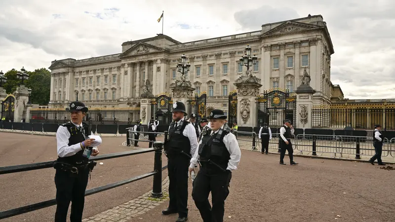 Istana Buckingham Ditutup Usai Pria Misterius Ancam Akan Membunuh Raja Charles III