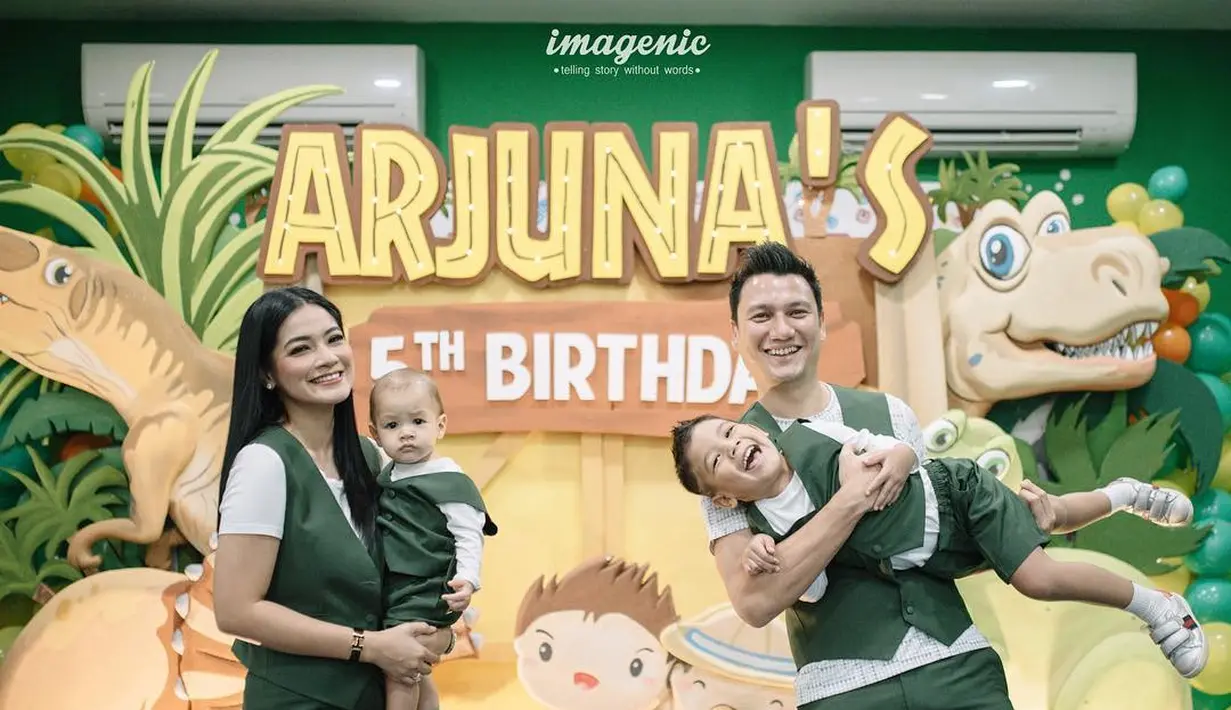 Titi Kamal dan Christian Sugiono