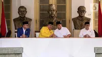 Partai Amanat Nasional (PAN), Partai Golongan Karya (Golkar) dan Partai Kebangkitan Bangsa (PKB) resmi memberikan dukungannya terhadap bakal calon presiden (Bacapres) Prabowo Subianto. (Liputan6.com/Faizal Fanani)