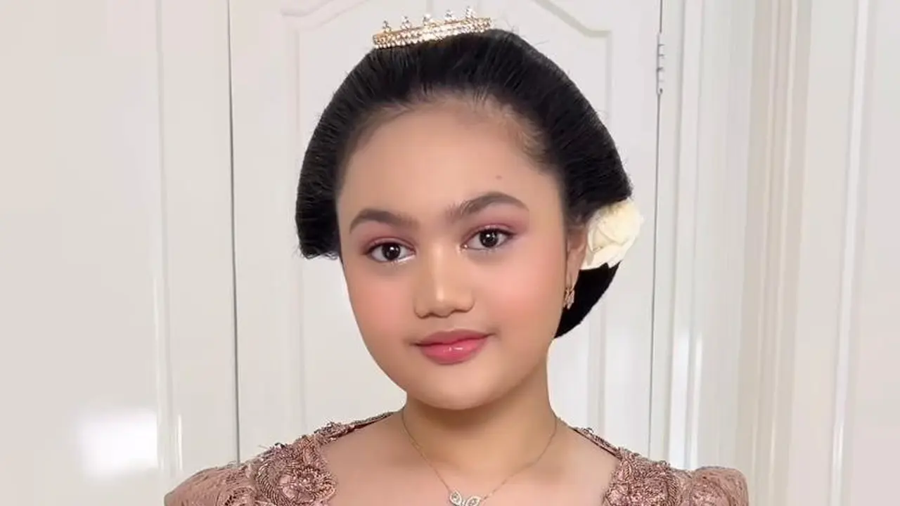6 Potret Amora Lemos Anak Kris Dayanti Tampil di Acara HUT ke-57 ASEAN, Anggun Kenakan Kebaya
