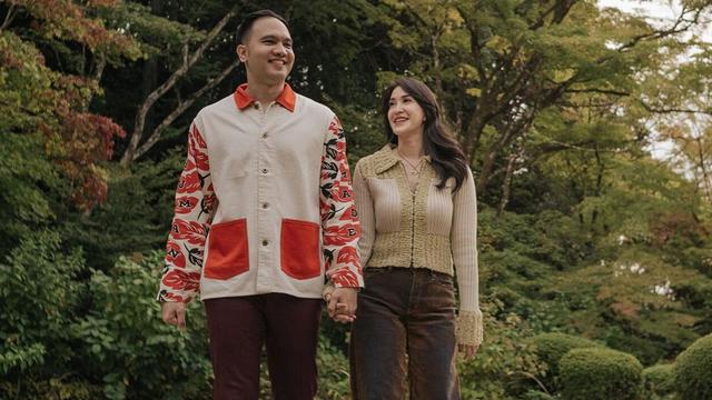 5 Tahun Berpacaran, Ini Momen Elma Agustin Eks Girlband Princess Dilamar Kekasih