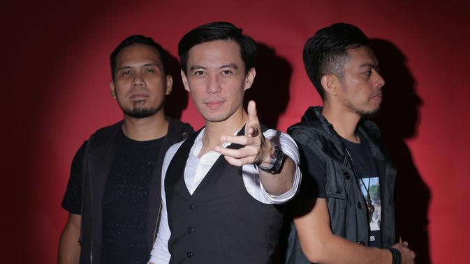 Jadi Vokalis Drive, Rizki Eks The Titans Menyambung 