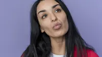 7 Tips Ampuh Mencerahkan Bibir Gelap Akibat Paparan Matahari