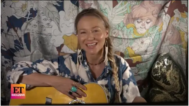Jewel Kilcher.