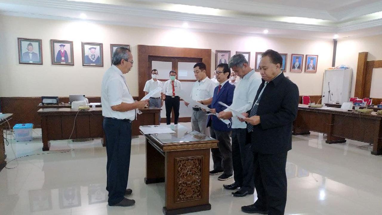 Para bakal calon rektor siap menerima apapun hasil dari proses pemilihan Rektor Universitas Jenderal Soedirman (Unsoed) Periode 2022-2026. (Foto: Liputan6.com/Humas Unsoed)