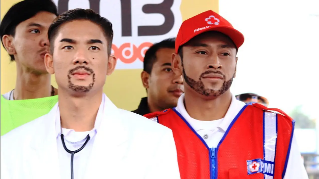Kim Jeffrey Kurniawan dan Samsul Arif