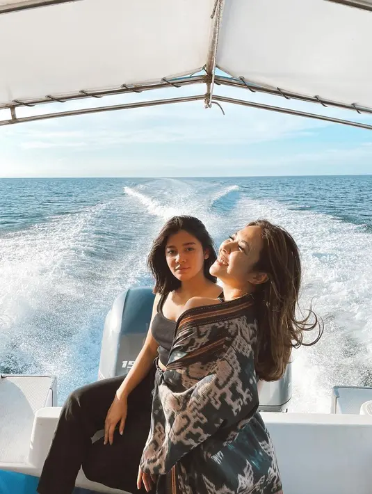 Naysilla Mirdad dan Gisel (Foto: Instagram/@naymirdad)