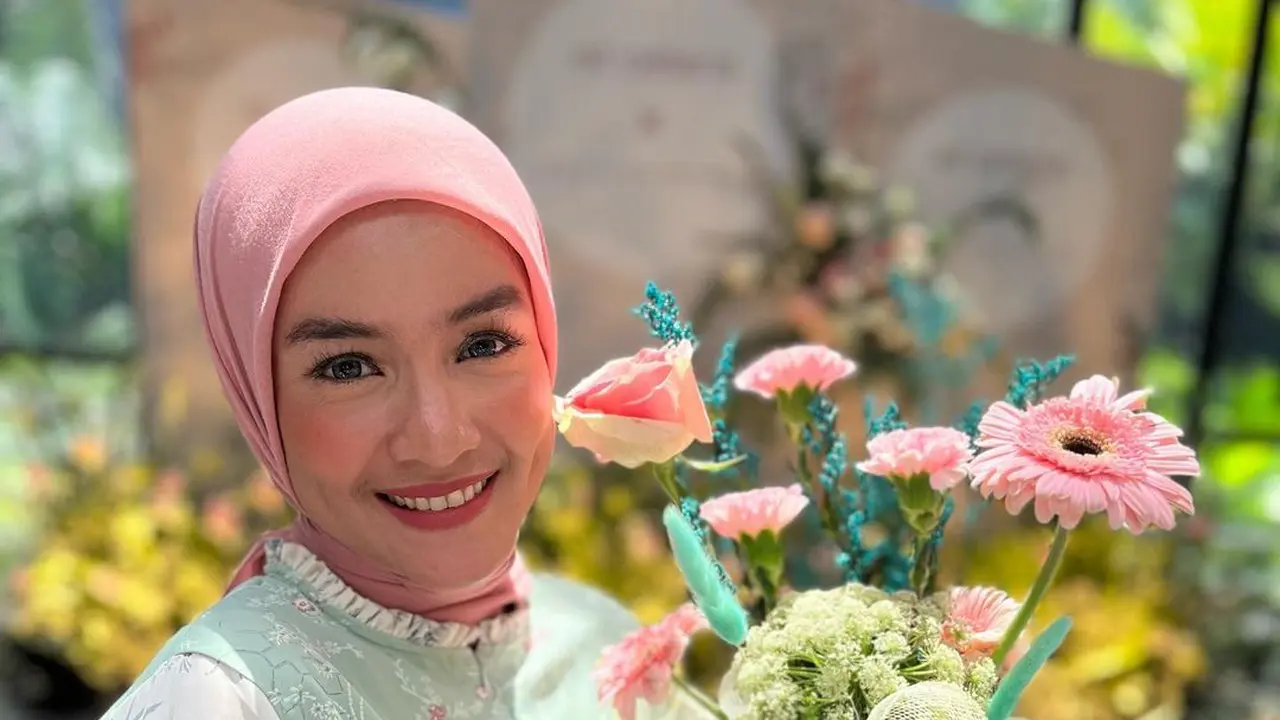 Intan Nuraini (https://www.instagram.com/p/CpkT1EmP2jp/)