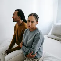 Saat menjalin hubungan baru, sudah seharusnya seseorang melupakan hubungannya yang sudah berlalu. (Foto: Pexels/Alex Green)