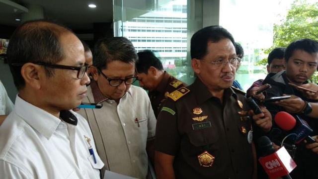 Auditor Utama Investigatif BPK I Nyoman Wara melaporkan potensi kerugian negara yang disebabkan atas pemberian fasilitas kredit oleh Bank Mandiri ke Jaksa Agung Muda Tindak Pidana Khusus (Jampidsus).