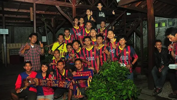 Jangan Ngaku Fans Barcelona FC Kalau Nggak Fasih Nyanyi Lagu Ini