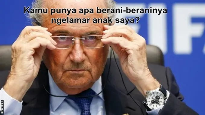 Meme Gokil Sepp Blatter yang Bikin Kamu Ingin Kunyah Bola