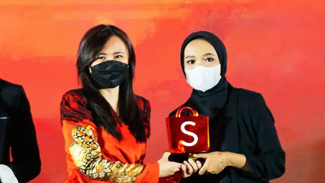 Hijab By Adinda Berhasil Jadi Pemenang Shopee Super Awards 2021, Intip Inspirasi Bisnisnya