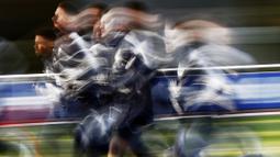 Para pemain Prancis melakukan sesi latihan jelang laga kualifikasi Piala Eropa 2020 di Clairefontaine, Paris, Rabu (20/3). Prancis akan berhadapan dengan Moldova. (AP/Christophe Ena)
