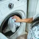 Ilustrasi Mencuci Pakaian (Pexels)