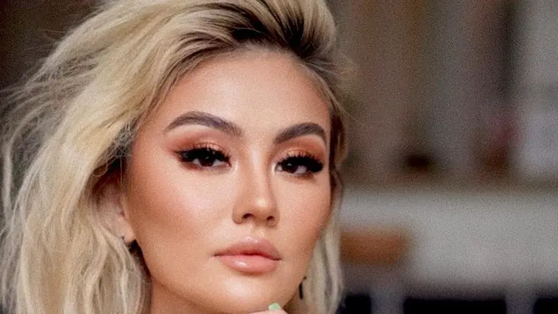 Gaya Agnez Mo dengan Berbagai Model Rambut, Selalu Curi Perhatian