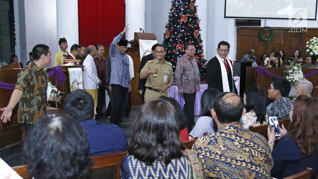 PHOTO: Mendagri, Panglima TNI, Kapolri dan Gubernur DKI Sapa Jemaat Gereja Immanuel