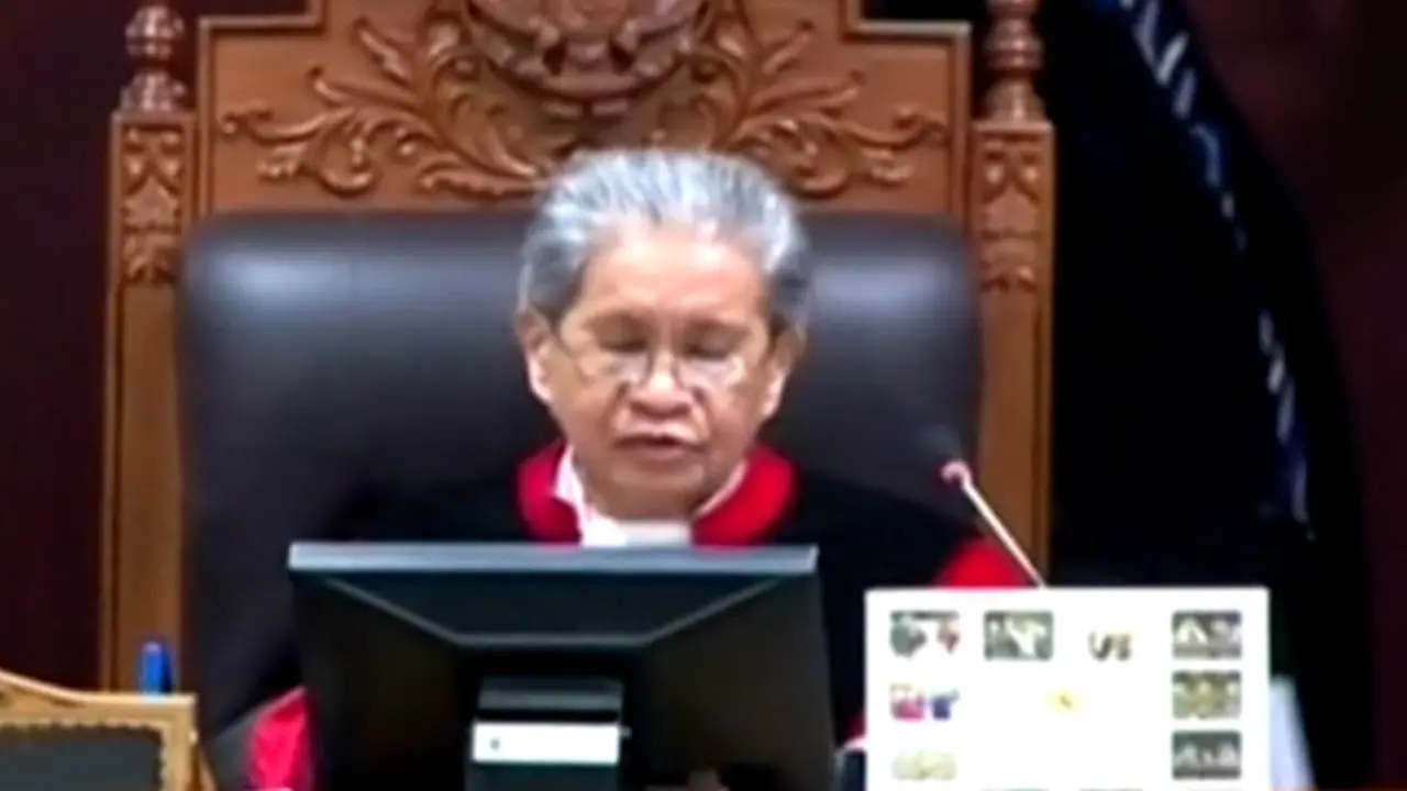 SIDANG UU HITUNG CEPAT MK