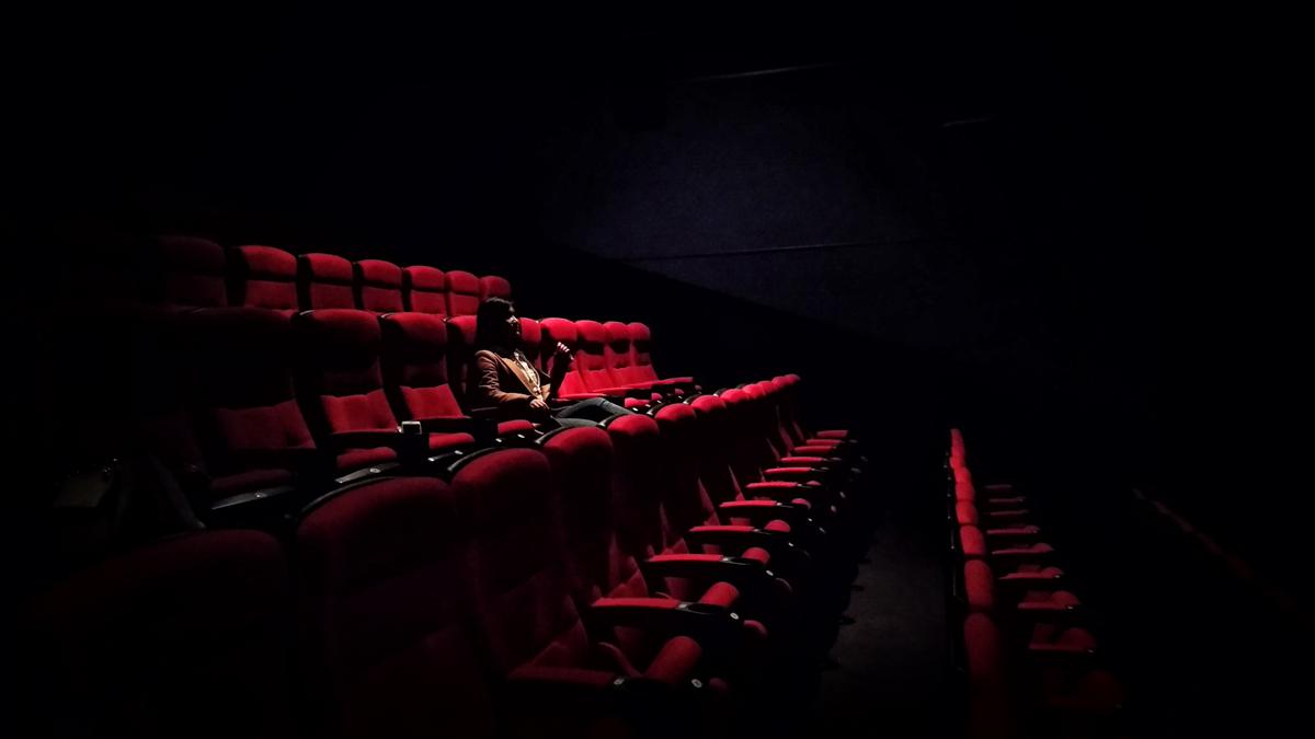 Kepribadian Berdasarkan Kursi Bioskop yang Kamu Pilih, Ini Kata Ahli