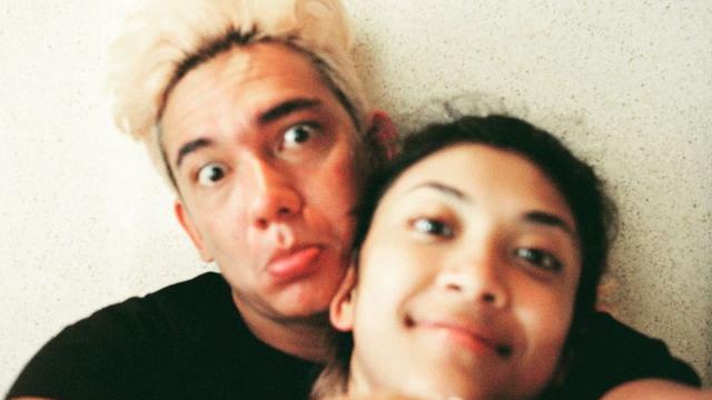 Dikabarkan Segera Menikah, Ini 7 Momen Manis Adipati Dolken dan Canti Tachril