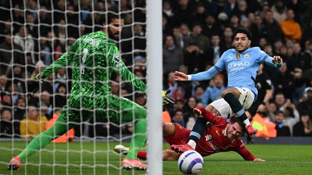 Liverpool Kokoh di Puncak Klasemen