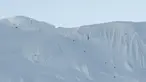 Tim pembangunan jalan membuat rute menuju sebuah kamp pada ketinggian 7.028 meter di Gunung Qomolangma atau Gunung Everest di Daerah Otonom Tibet, China, Minggu (10/5/2020). China memulai babak baru pengukuran ketinggian Gunung Everest pada 30 April lalu. (Xinhua/Sun Fei)