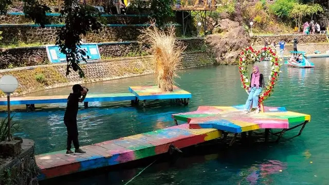 Menyapa Pagi Dari Danau Cermin di Talaga Cicerem Kabupaten Kuningan