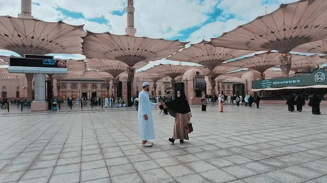 Irish Bella dan Ammar Zoni Pilih Umrah saat Pergantian Akhir Tahun, Ini 7 Momen Keduanya