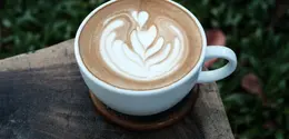 Ilustrasi Turmeric Latte Credit: unsplash.com/allways