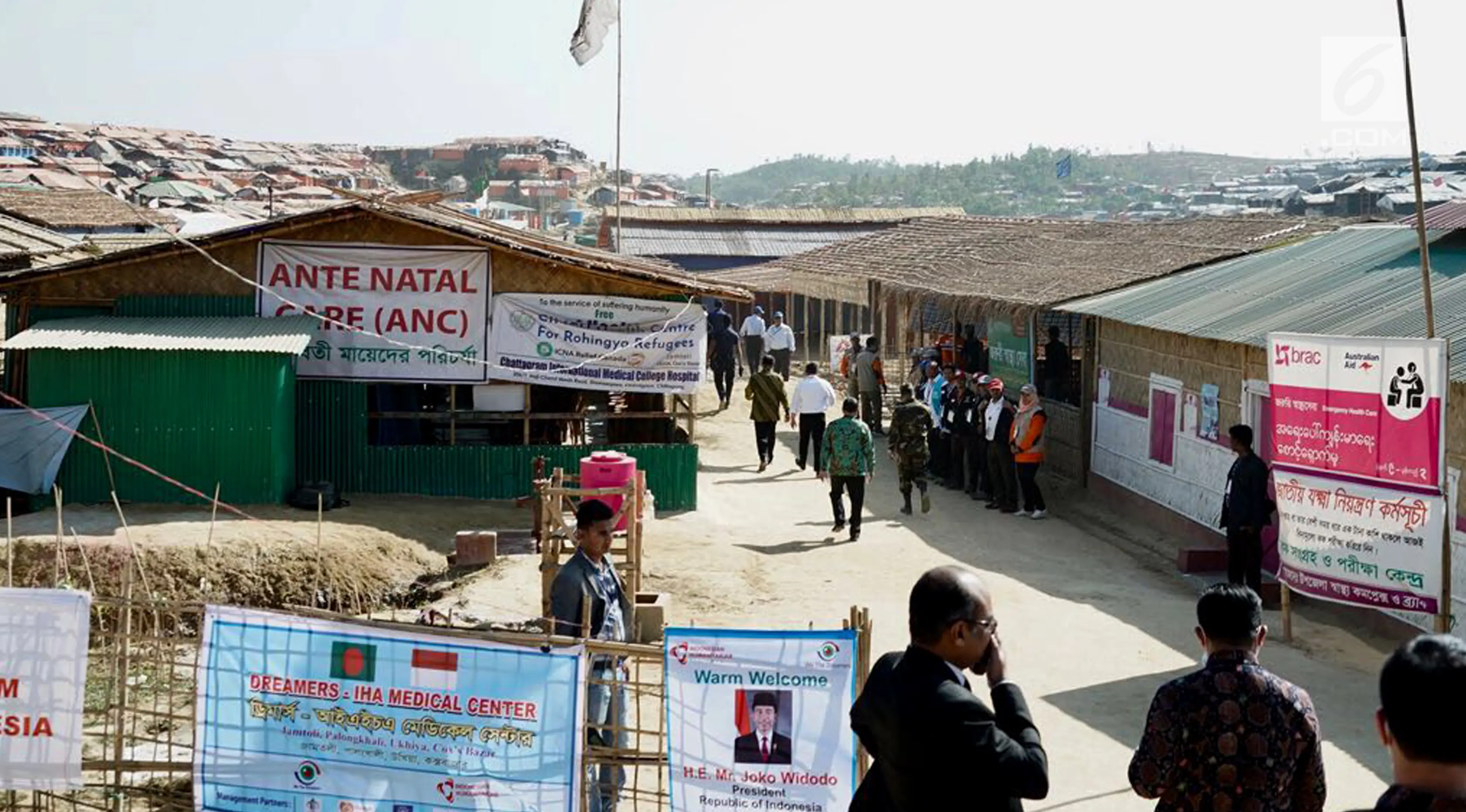 Suasana lokasi pengungsian Rahkhine State di Kamp Jamtoli, Sub Distrik Ukhiya, Distrik Cox's Bazar, Bangladesh, Minggu (28/1). (Liputan6.com/Pool/Rusman Biro Pers Setpres)