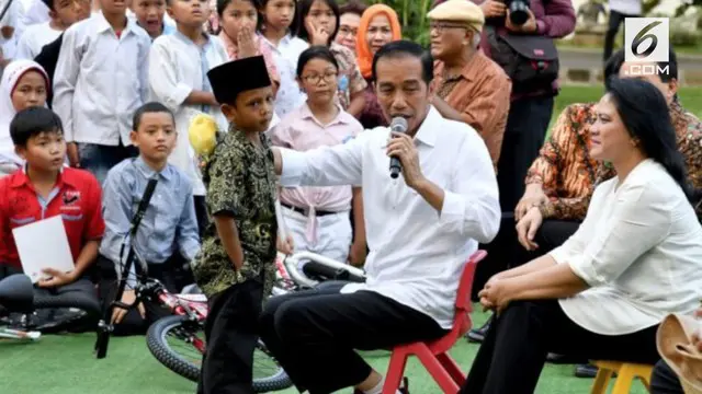 Memperingati hari anak national 2018, Presiden Jokowi didampingi Ibu Iriana mengajak serta anak-anak untuk bermain dan menonton bersama di istana Negara dengan tujuan menjadikan anak Indonesia Genius, Gesit, Empati, beraNI, Unggul, Sehat.