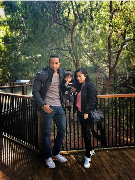 Sebagai ayah, penyanyi yang juga berduet dengan penyanyi cantik Raisa  dalam lagu Butterfly (2016) itu juga terus memperhatikan tumbuh kembang putrinya. Ia melihat Jamima memiliki kegemaran pada musik. (Instagram/marulitampubolon777)