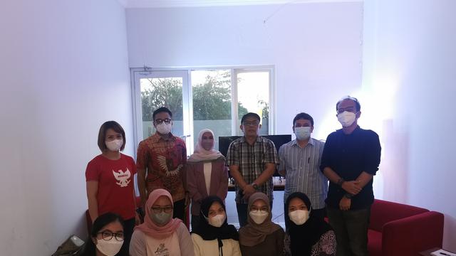 Kolaborasi Ekspresi Seni (Koleksi) vol. 2: Plasti-City, yang dipersembahkan oleh Kedai Kopi Dab, Kopi Tanpa Plastik. (Dok. Ist/Kopi Dab)