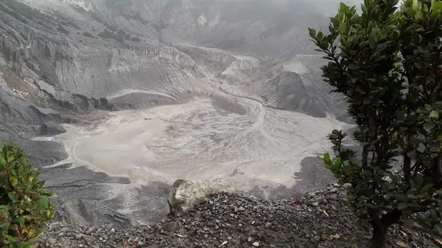 Gunung Tangkuban Parahu