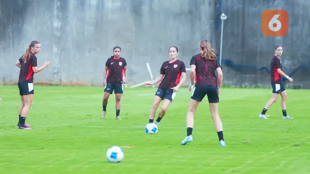 Foto: Timnas Indonesia Putri Matangkan Persiapan Jelang Kualifikasi Piala Asia Putri 2026