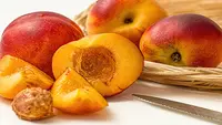 Kulit Buah dan Sayur yang Aman Dimakan, Ada yang Justru Kaya Nutrisi