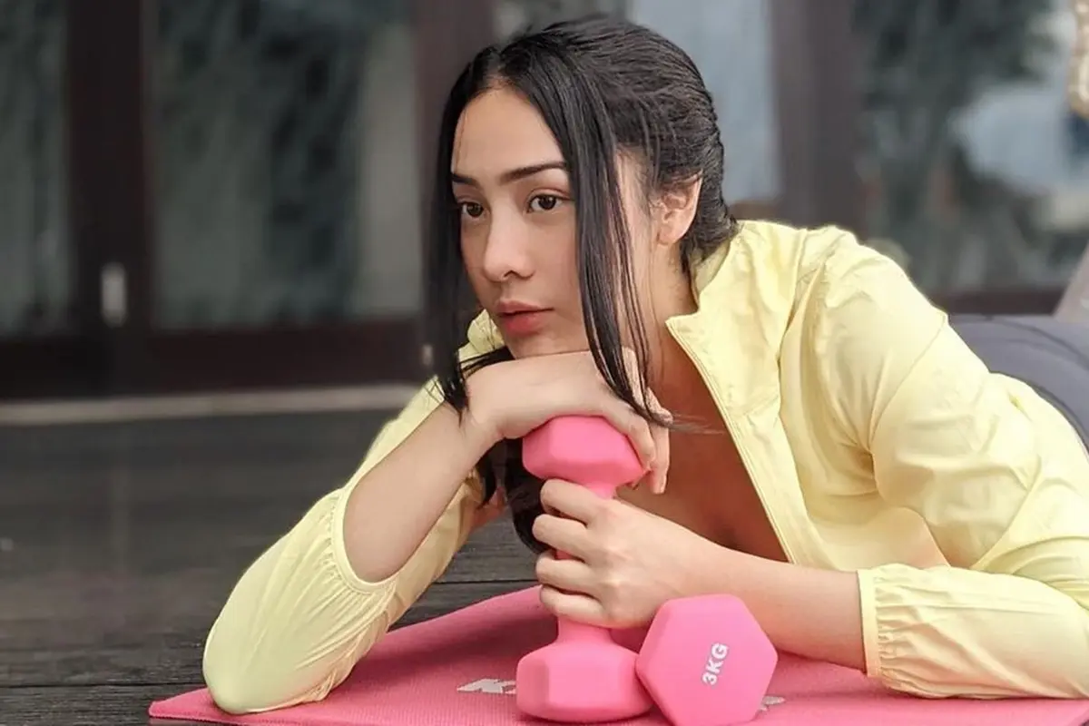 FOTO: Gaya Anya Gerladine saat Olahraga, Tampil Stylish