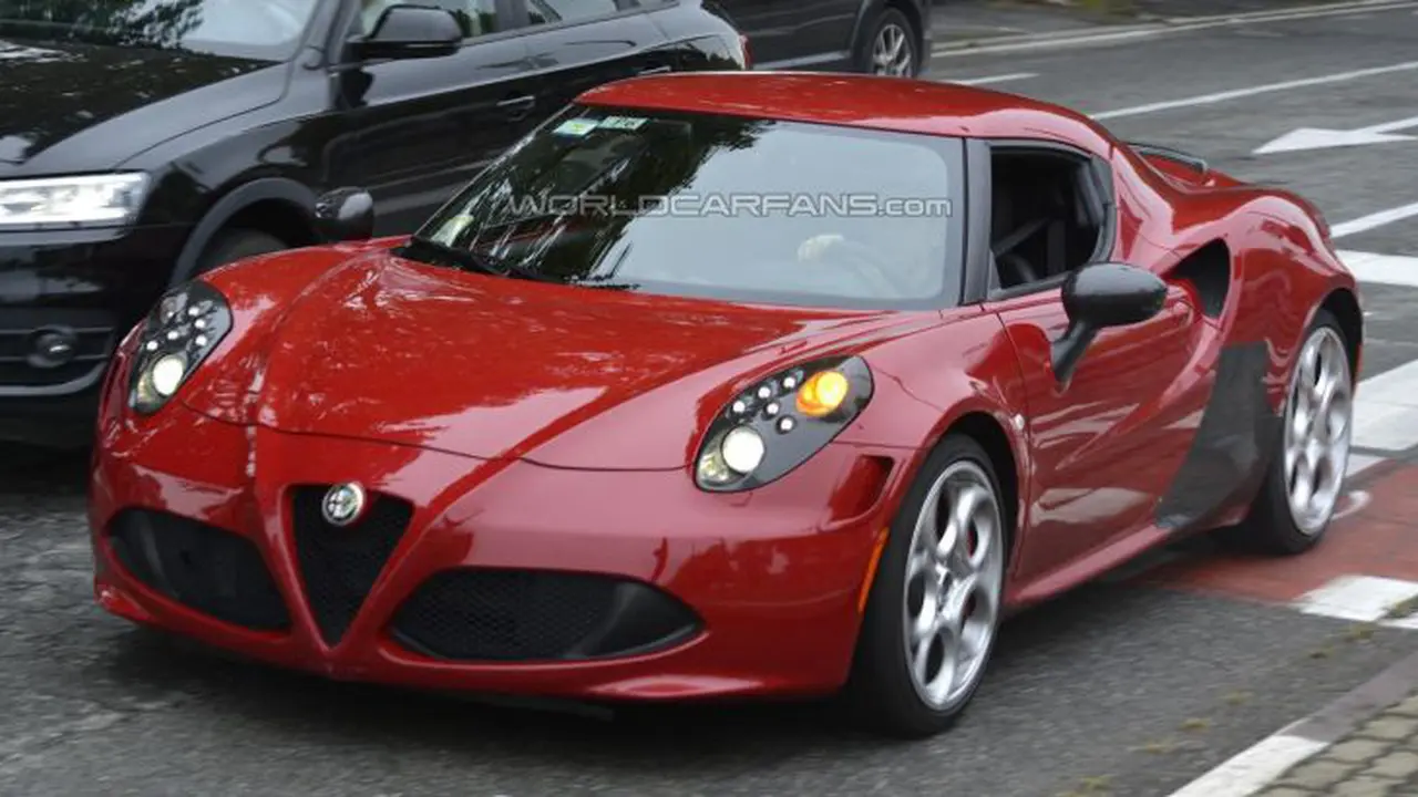 Alfa Romeo Siapkan 4C Paling Bertenaga