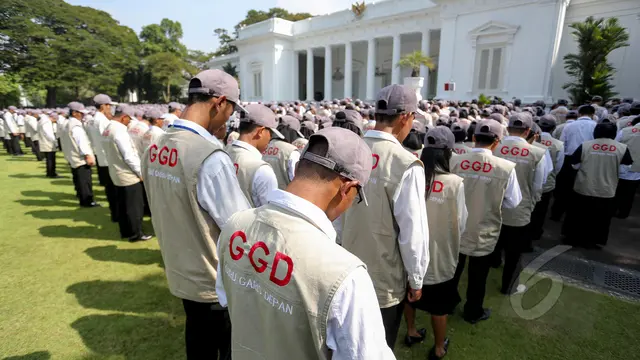 Jokowi Lepas Kepergian Ratusan Guru ke Daerah Terpencil