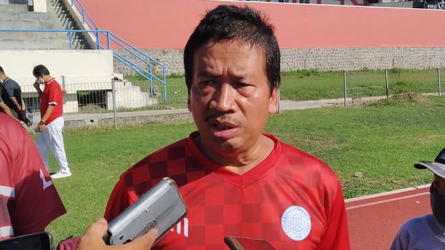 Stadion UNS, Rektor UNS, Prof. Jamal Wiwoho.