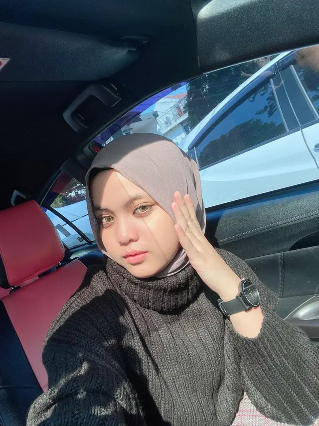 ilustrasi Tips Fashion Artis Sinetron/@da4_putri03