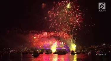 Perayaan Tahun Baru 2019 di Australia dipusatkan di Sydney Harbour. Warga dihibur dengan parade kembang api memukau.