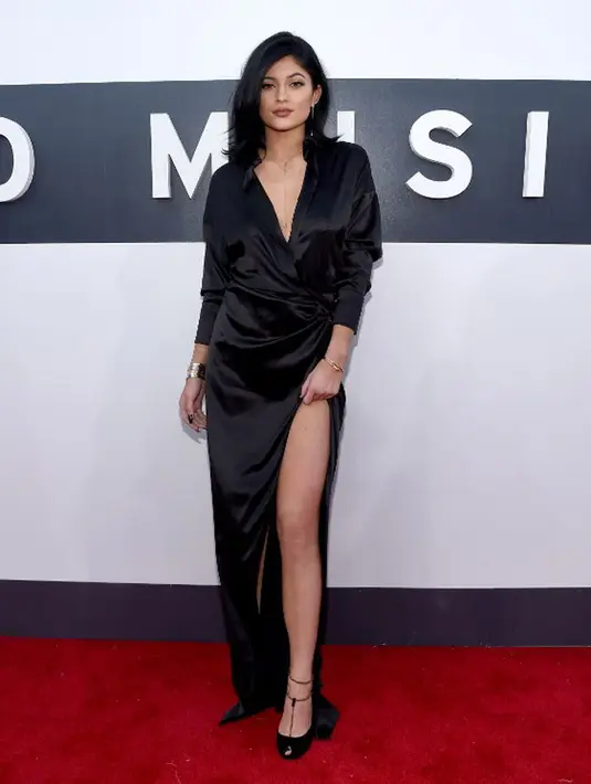 “Anak Kylie nanti pun sepertinya akan menjadi yang paling modis yang pernah kamu lihat,” tutur sumber. (AFP/Larry Busacca)