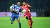 Penyerang muda Arema FC, Dedik Setiawan (kanan) (Foto: Rana Adwa/Liputan6.com)