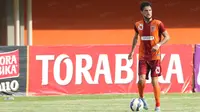 Diego Michiels, PBFC. (Bola.com/Nicklas Hanoatubun)