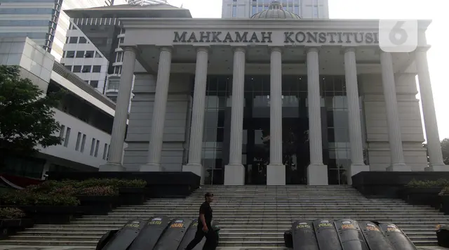 MK Tegaskan Hanya Presiden dan Wapres yang Bisa Laporkan Penghinaan