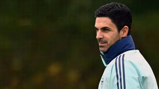 Foto: Arsenal Terancam Ditinggal Bek Baru Riccardo Calafiori saat Jamu PSG di Liga Champions
