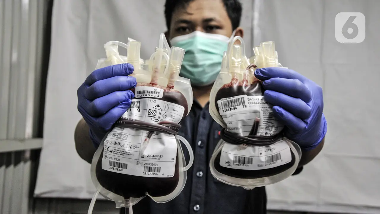 FOTO: Donor Darah Bagi Pelaku UMKM di Tengah Pandemi COVID-19
